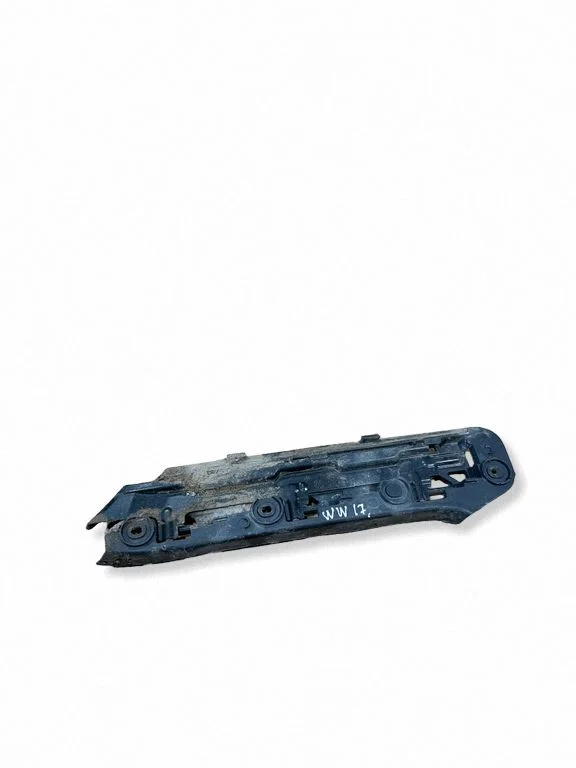 Esistange kinnitusklamber – Volkswagen Touran I (2003-2010)