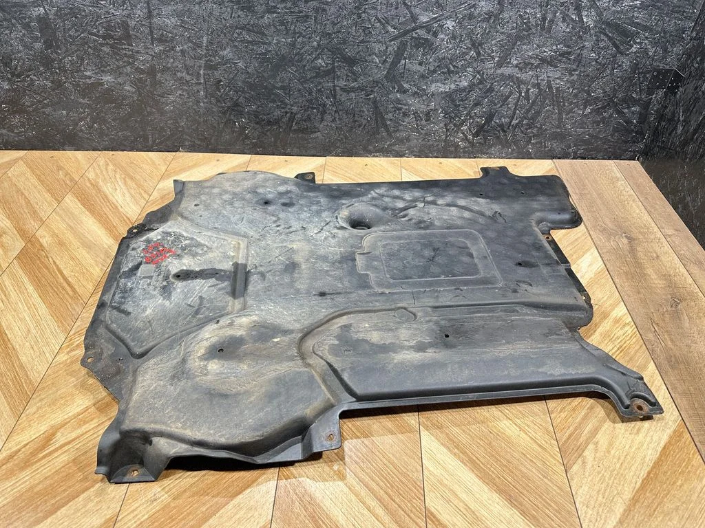 Engine splash shield/under tray A2045203323