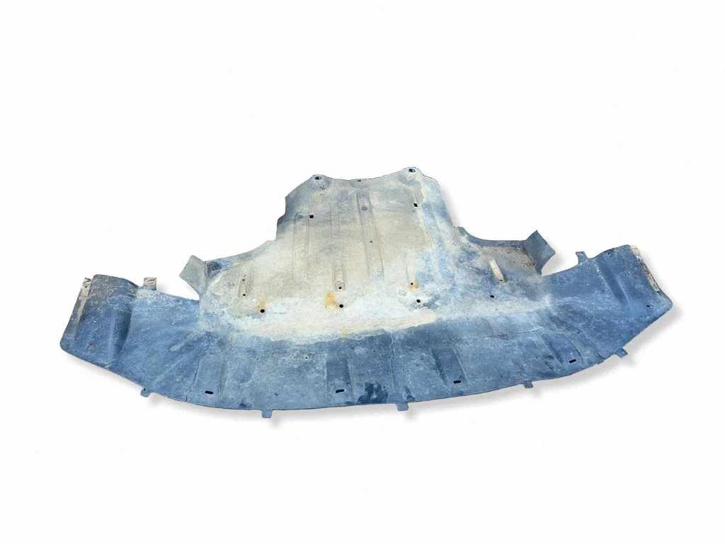 Engine splash shield/under tray – Audi Q7 4L (2005-2015)