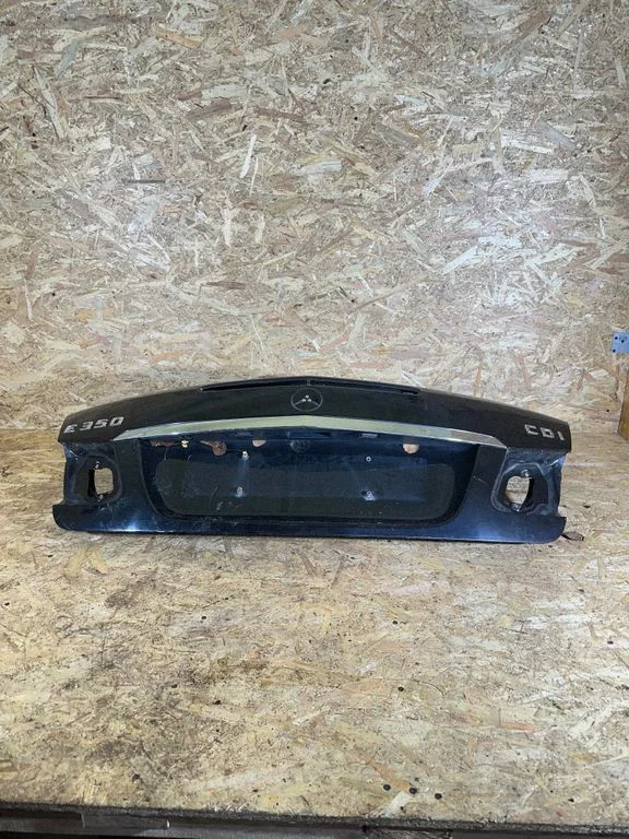 Tailgate/trunk/boot lid