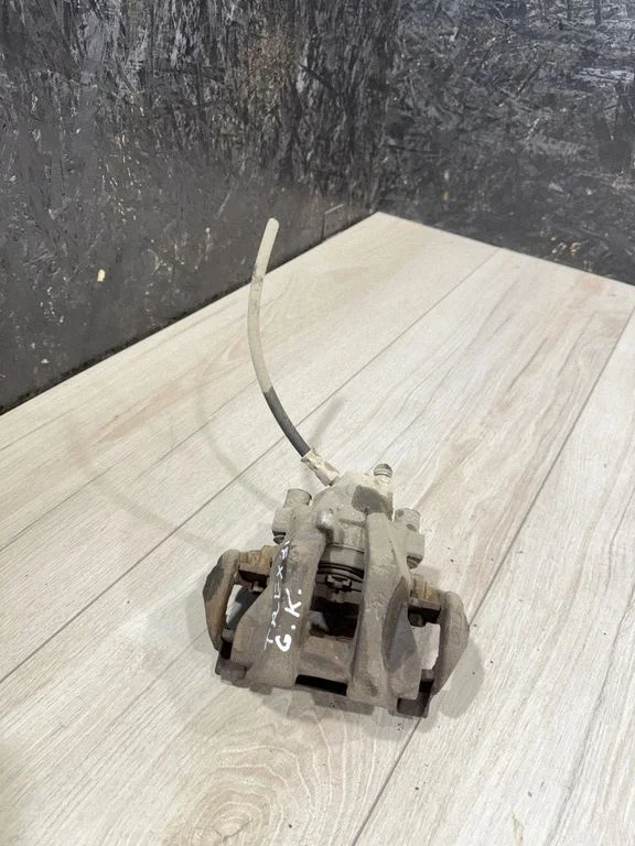 Rear brake caliper 219652