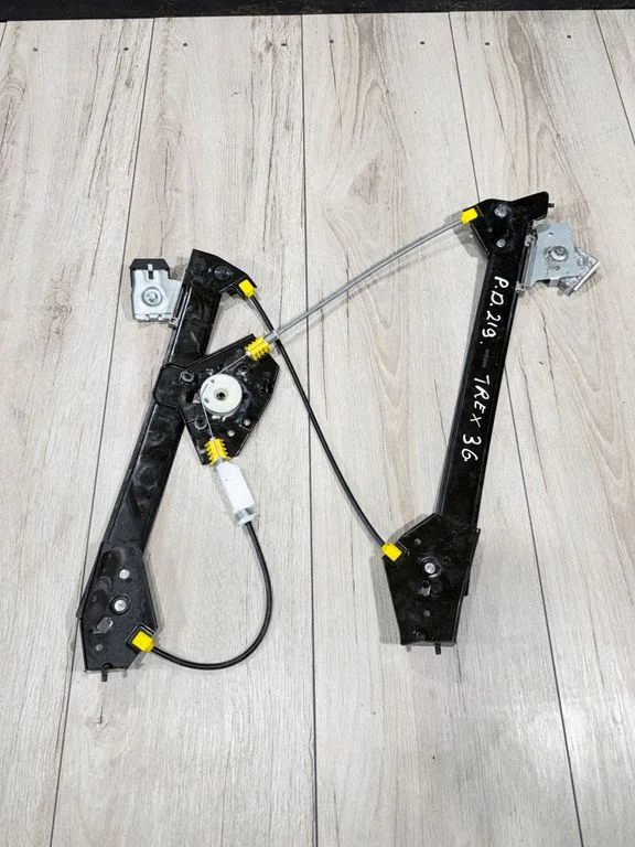 Front window lifting mechanism without motor A2197201046
