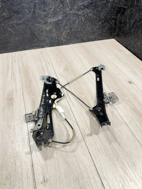 Front door window regulator with motor A2197200846