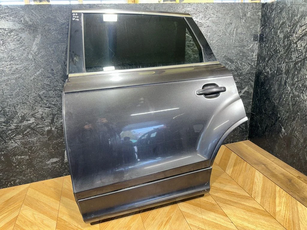 Rear door