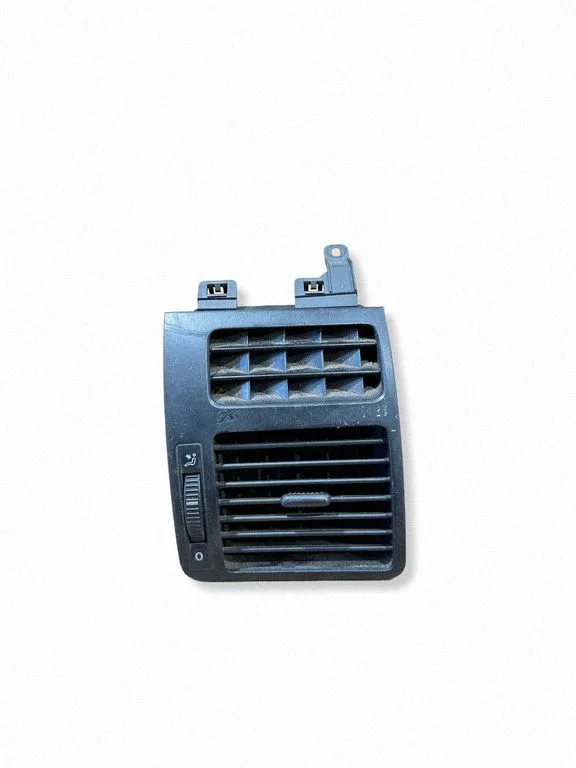 Dashboard side air vent grill/cover trim – Volkswagen Touran I (2003-2010)