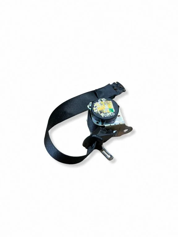 Tagumine turvavöö 607707100C