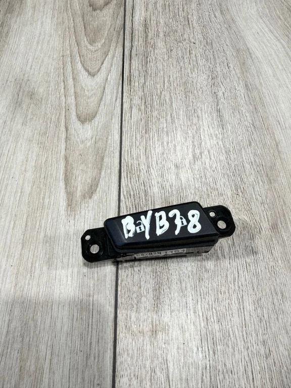 Centrinio užrakto jungtukas