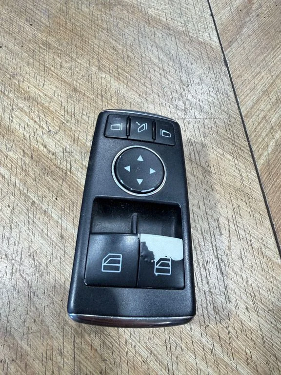 Electric window control switch A1729056900