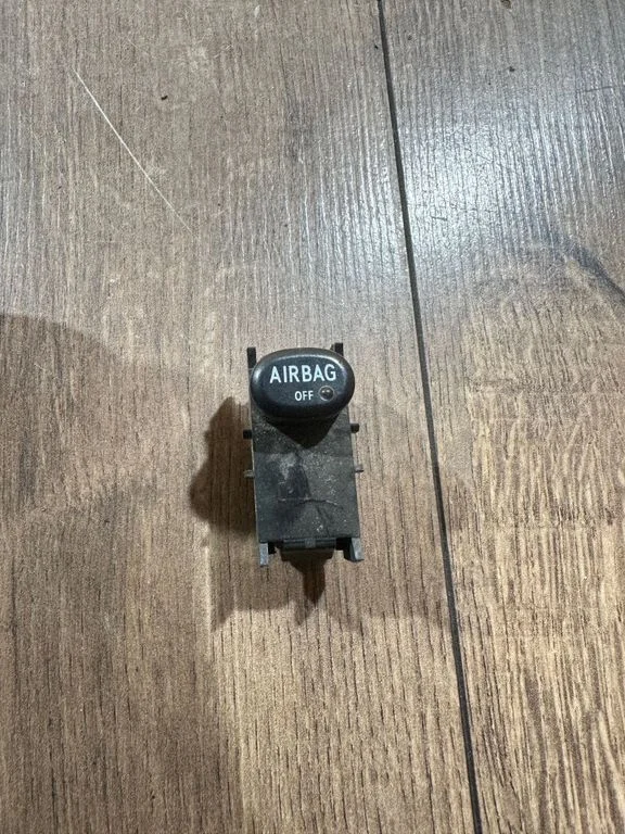 Passenger airbag on/off switch 2088201001