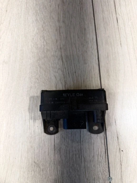 Glow plug pre-heat relay A280756