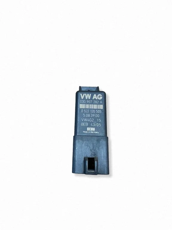 Kvēlsveču priekšuzsildes relejs 03G907282A
