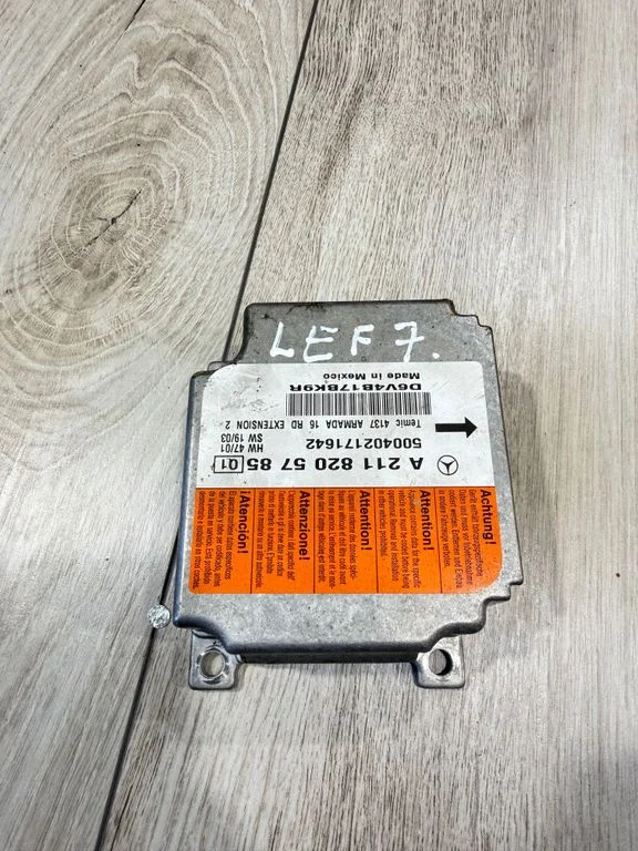 Airbag control unit/module A2118205785