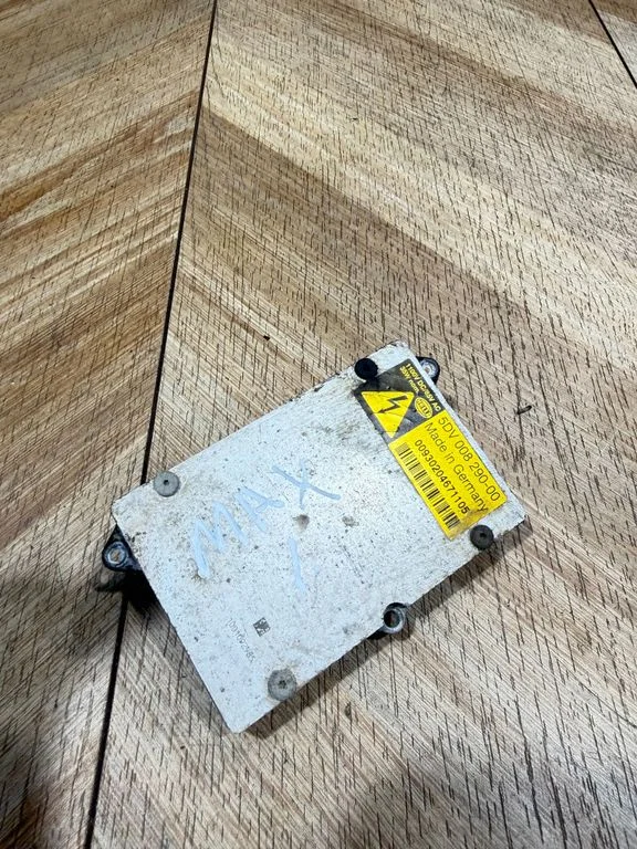 Xenon valdymo blokas
