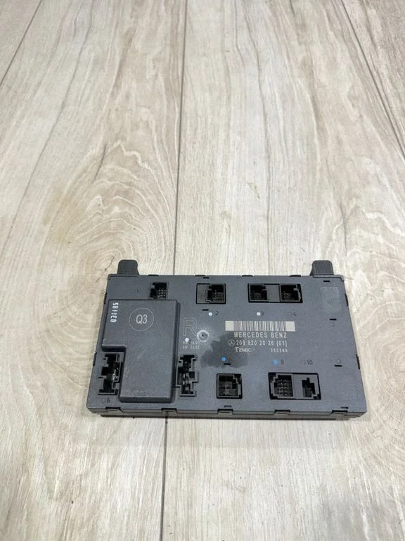 Durvju elektronikas vadības bloks – Mercedes-Benz CLK klase A209 C209 (2002-2009)