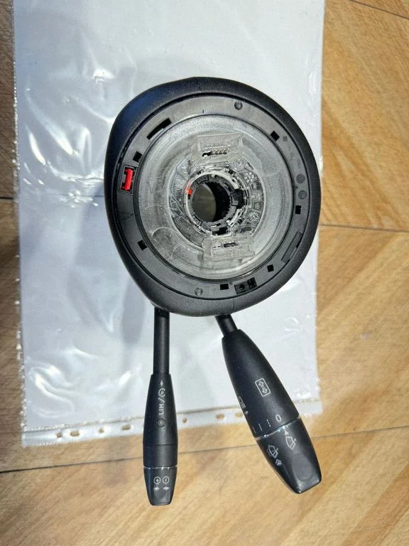 Wiper turn signal indicator stalk/switch A2129007502