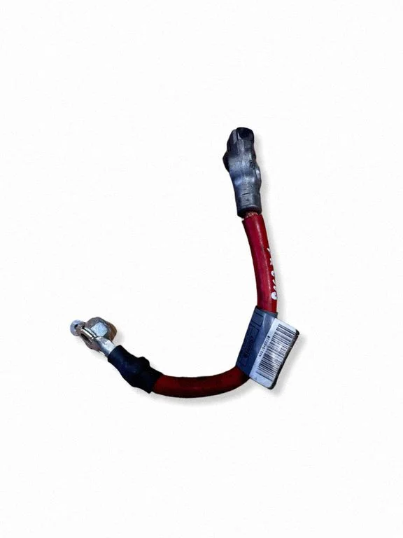 Positive cable (battery) A2215403110