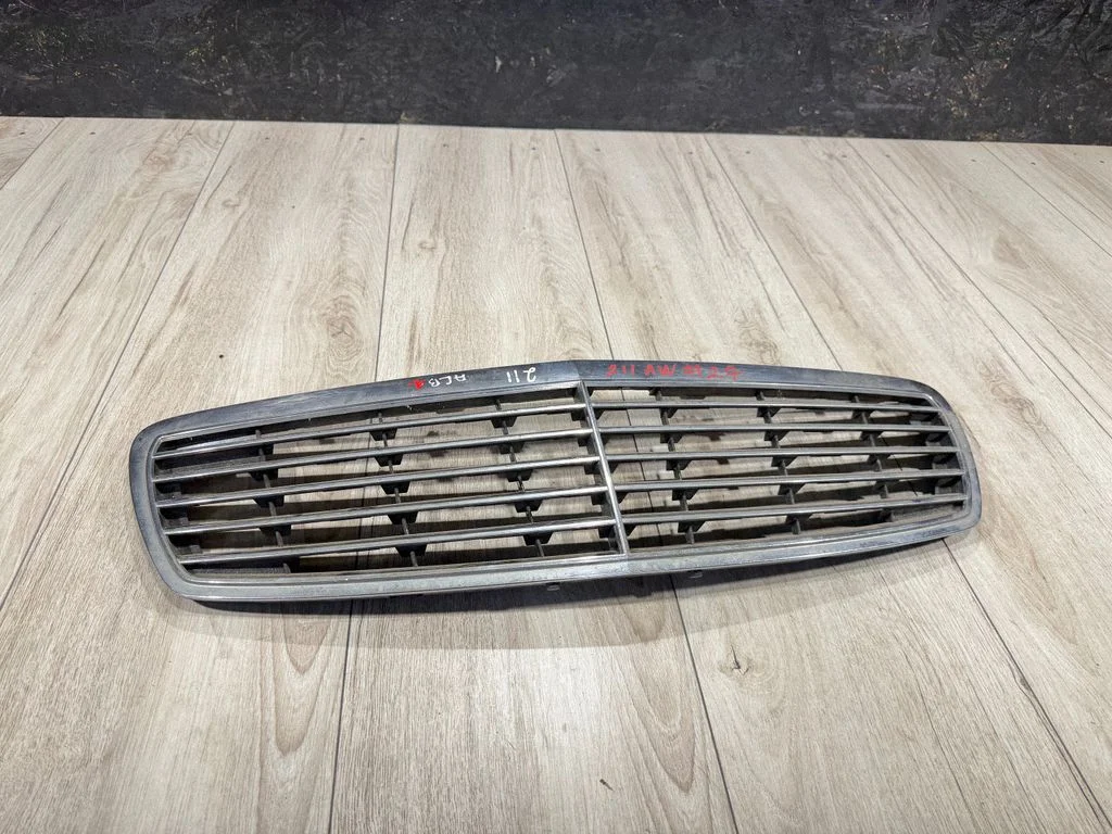 Front grill A2118800583