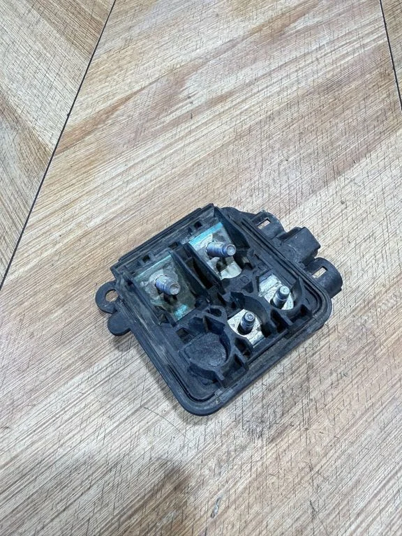 Fuse – Mercedes-Benz C-Class W205 (2014-2021)