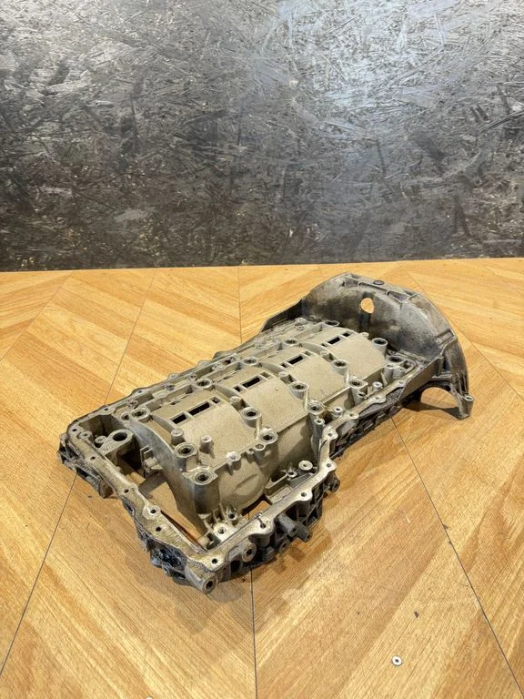 Other engine bay part A6290105005