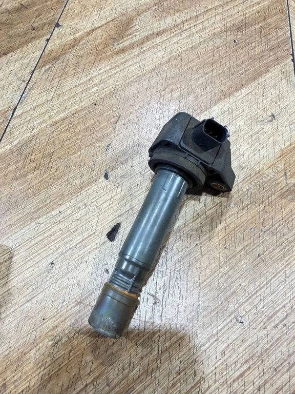 High voltage ignition coil