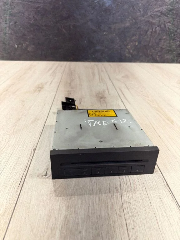 CD/DVD changer A2118700889