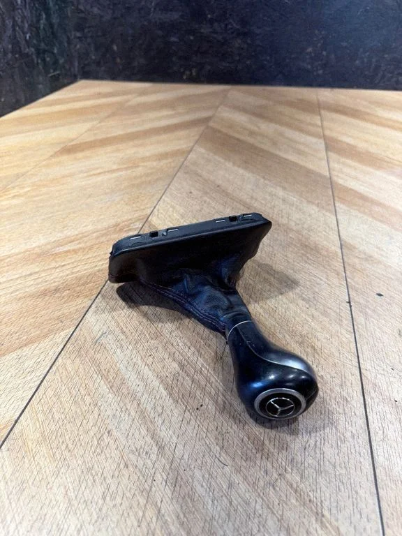 Gear lever shifter trim leather/knob A2042675210