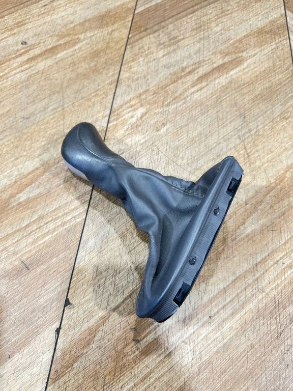 Gear lever shifter trim leather/knob A2112671210