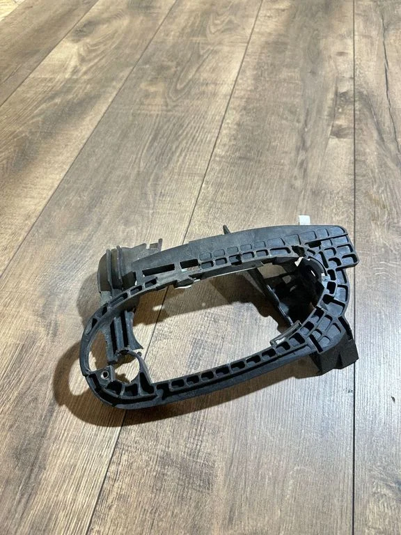 Front door exterior handle/bracket 7191575