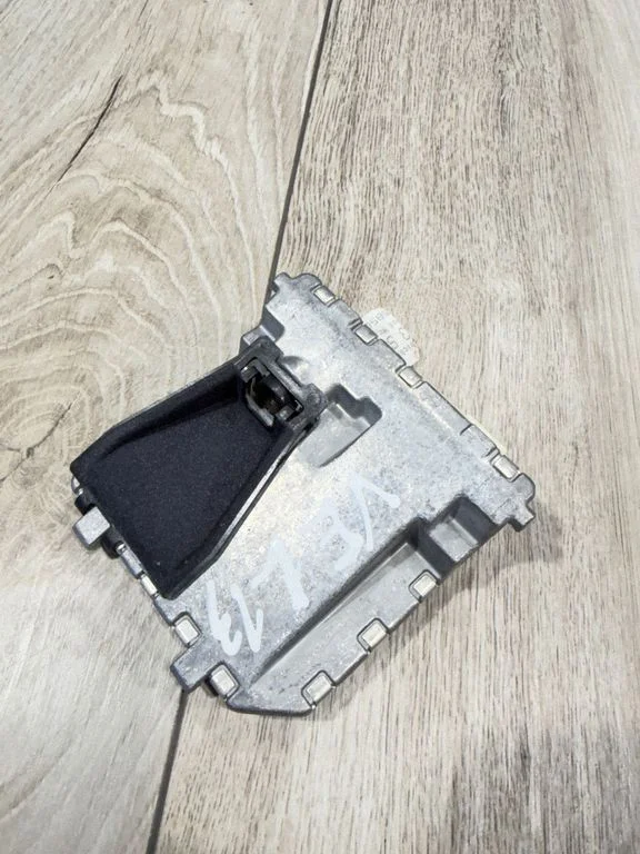 Windshield/windscreen camera – Mercedes-Benz E-Class W212 (2009-2016)