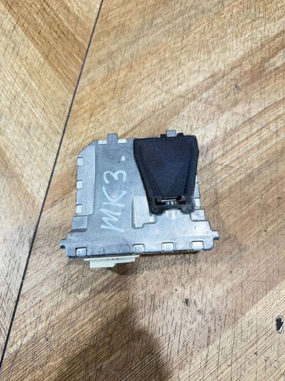 Windshield/windscreen camera – Mercedes-Benz C-Class AMG W204 (2007-2014)