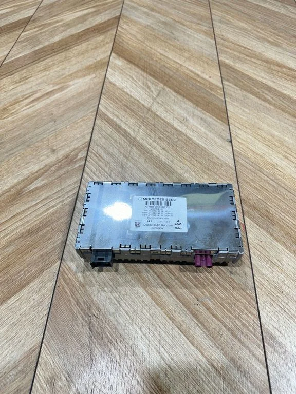 Antenos valdymo blokas
