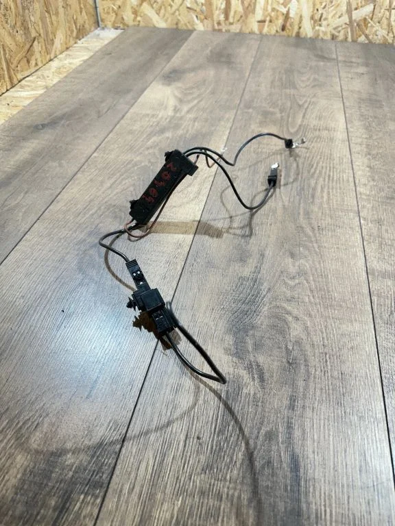 Antenos valdymo blokas