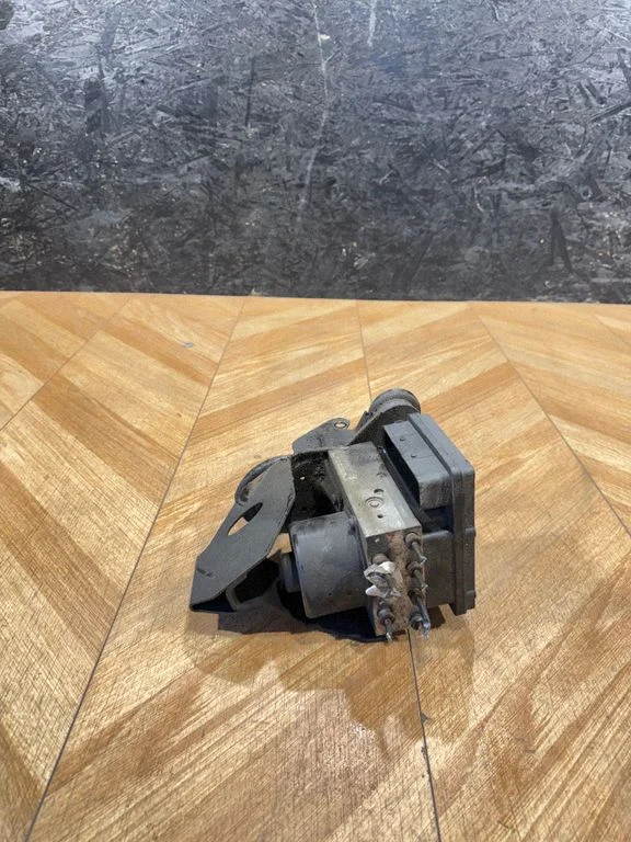 ABS block – Mercedes-Benz R-Class W251 (2005-2013)