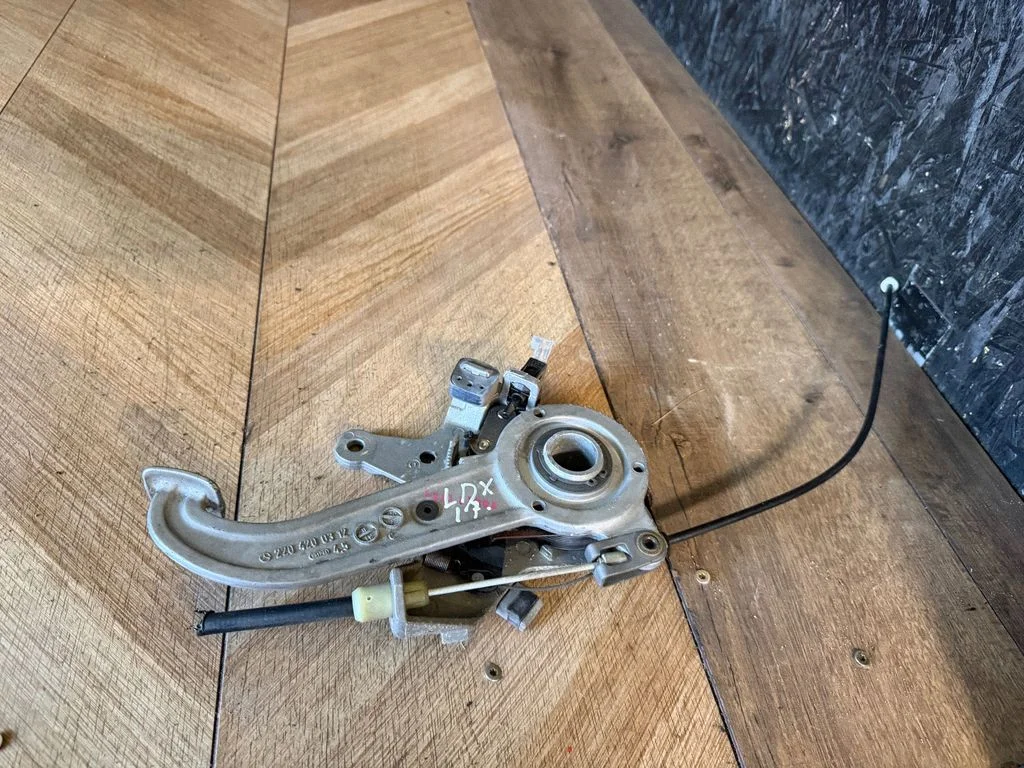 Handbrake/parking brake lever assembly 2204200312