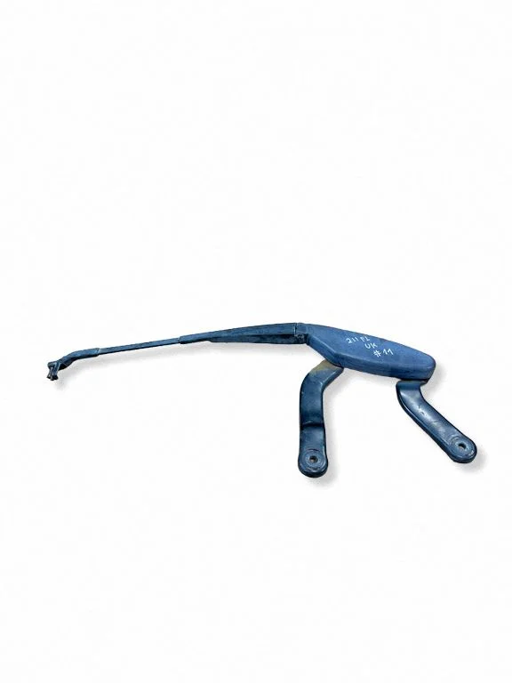 Front wiper blade arm A2118200744