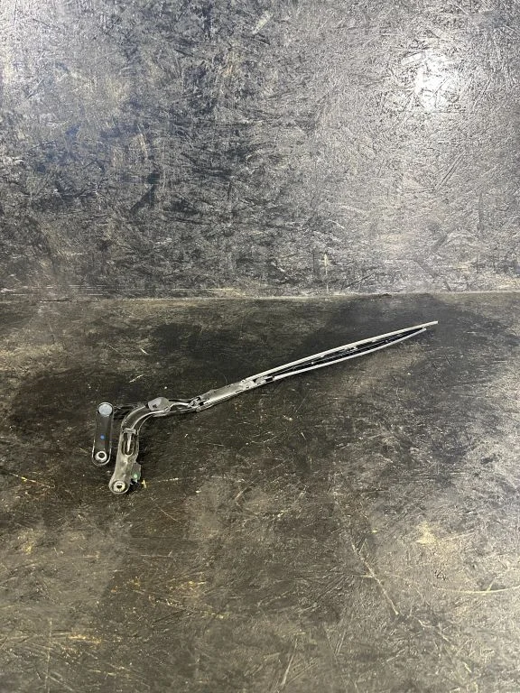Front wiper blade arm 7144976