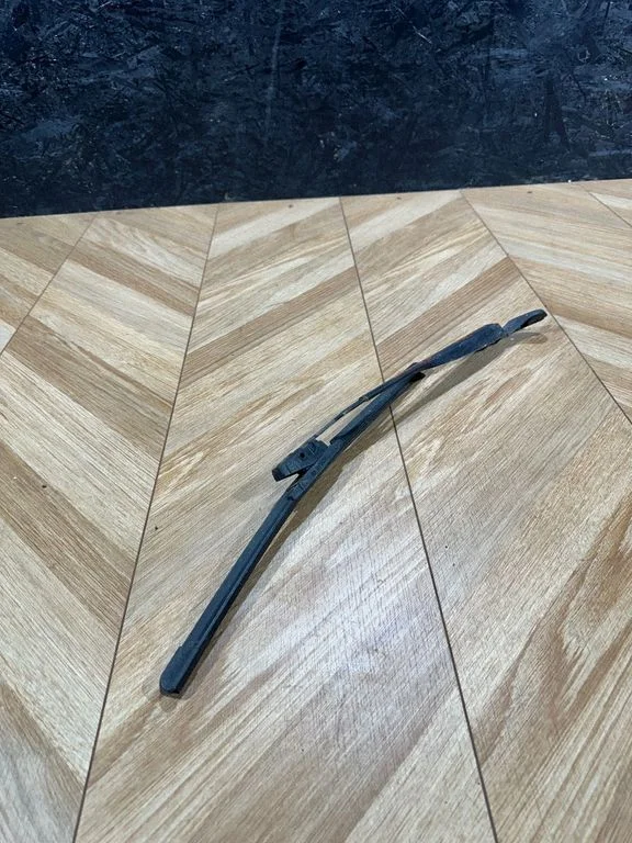 Front wiper blade arm – Mini One - Cooper R50 - 53 (2001-2006)