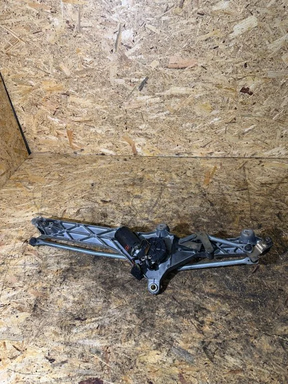 Front wiper linkage and motor 3391098535
