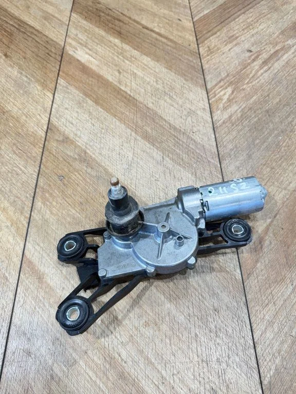 Rear window wiper motor – Mercedes-Benz E-Class W211 (2002-2009)