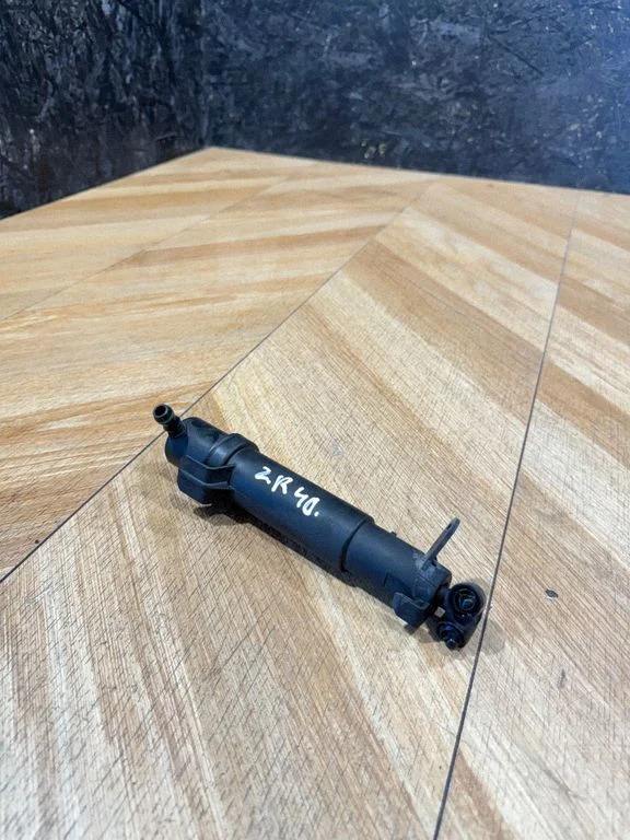 Headlight washer spray nozzle 2118600547