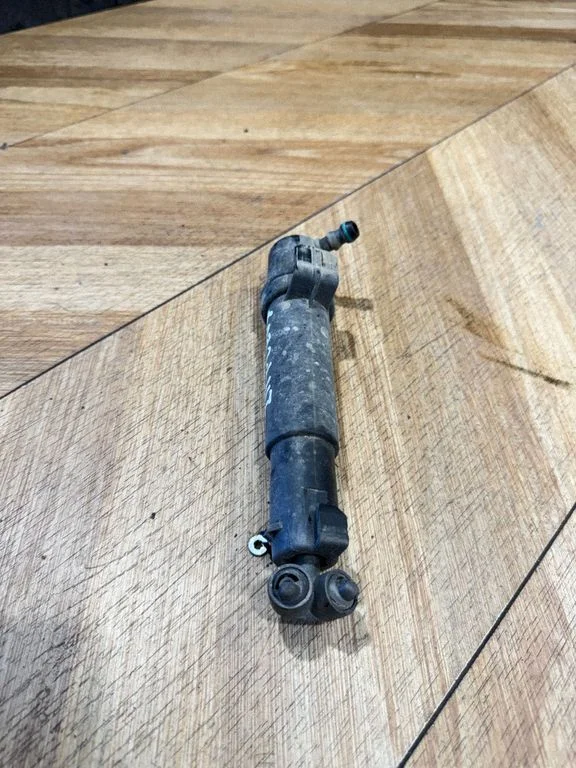 Headlight washer spray nozzle 2118600647