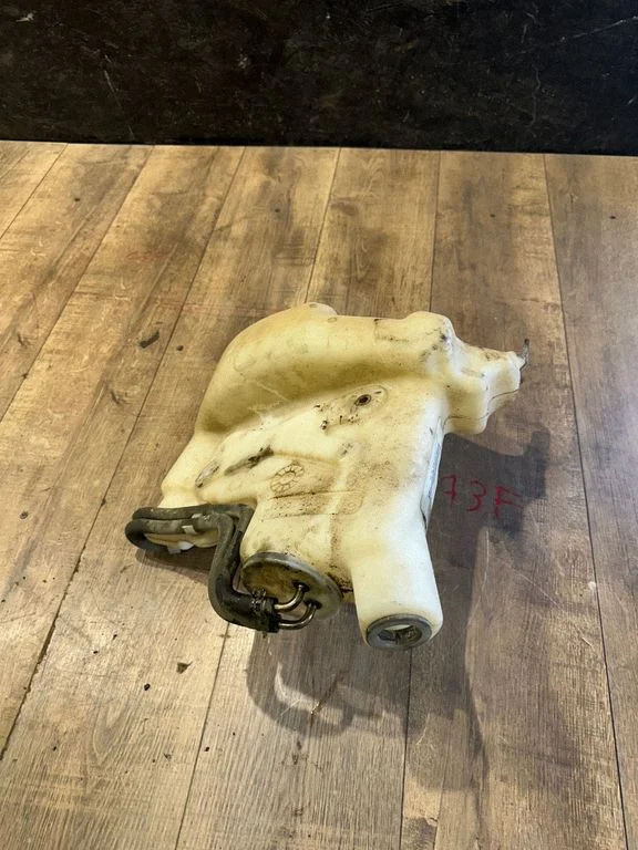 Windshield washer fluid reservoir/tank A1648690020