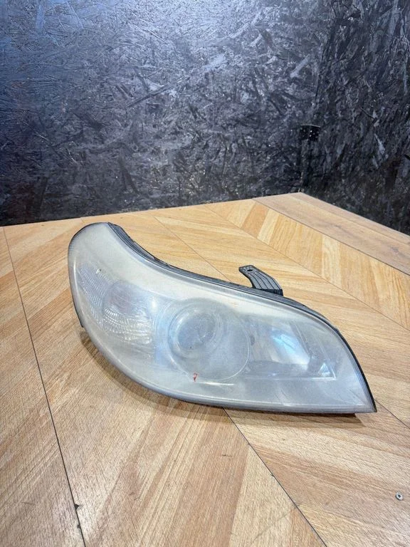 Priekšējais lukturis 00019031