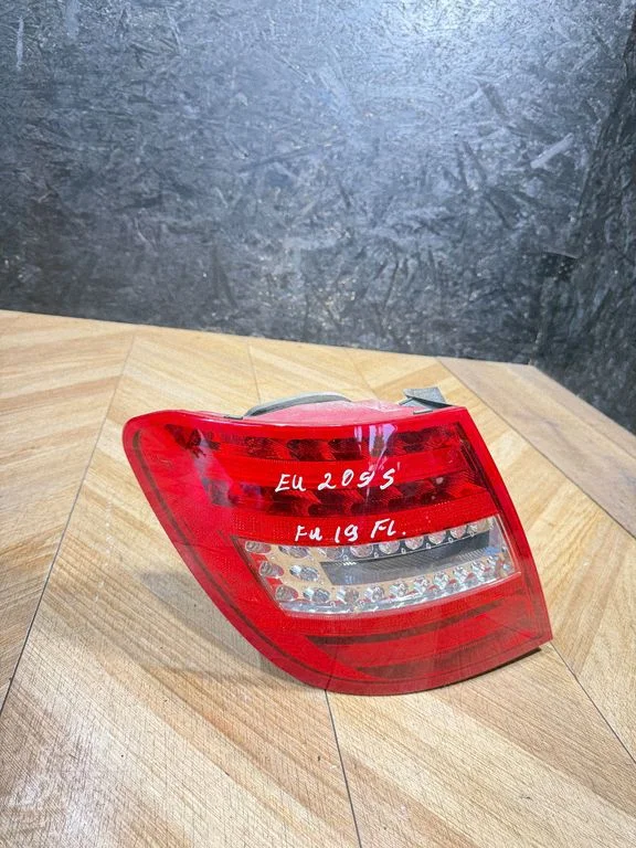 Rear/tail lights – Mercedes-Benz C-Class AMG W204 (2007-2014)