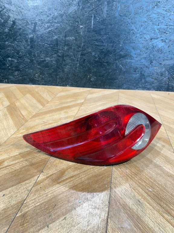 Lampa tylna w błotniku 403131L