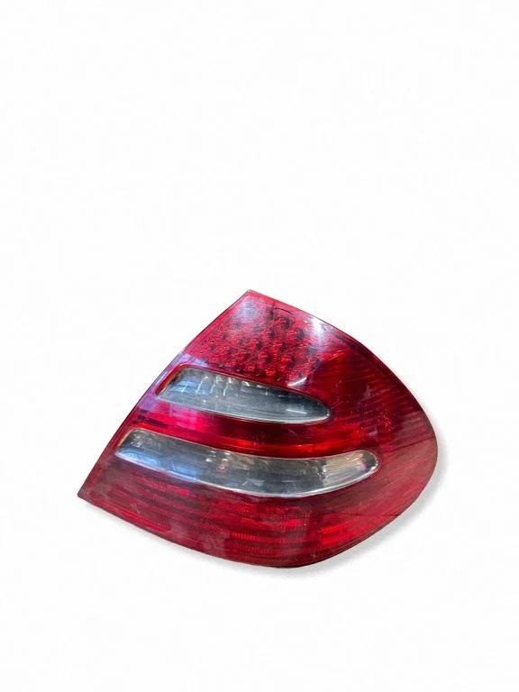 Rear/tail lights A2118200664
