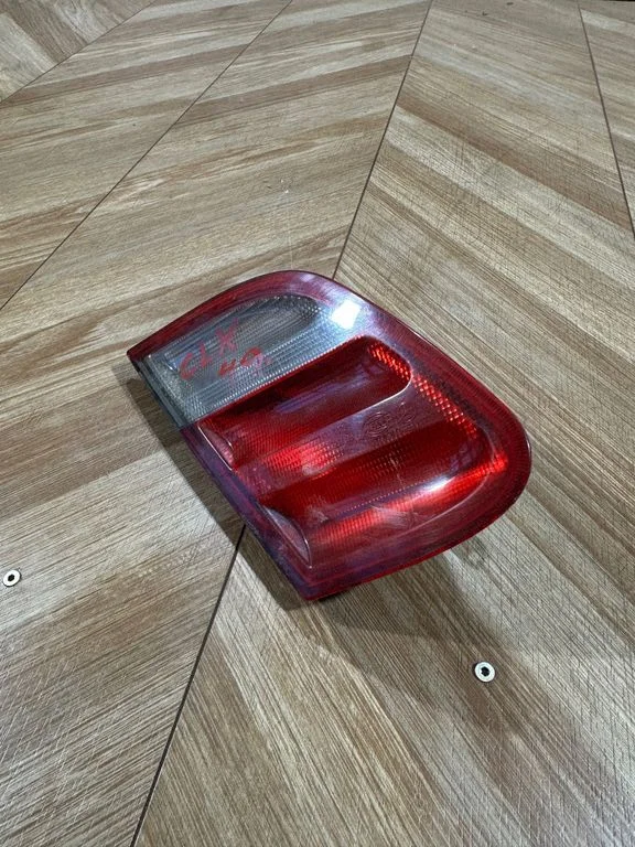 Tagatuli keres – Mercedes-Benz CLK-klass A208 C208 (1997-2002)