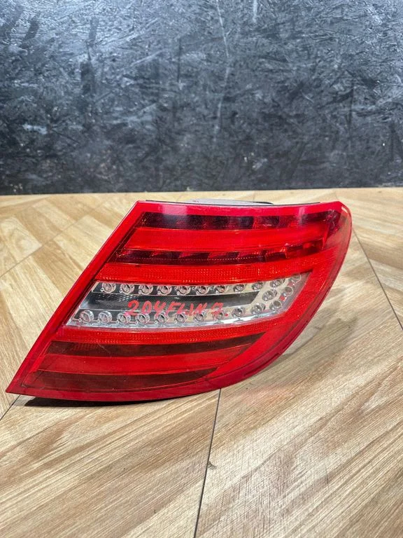 Rear/tail lights 2048205864