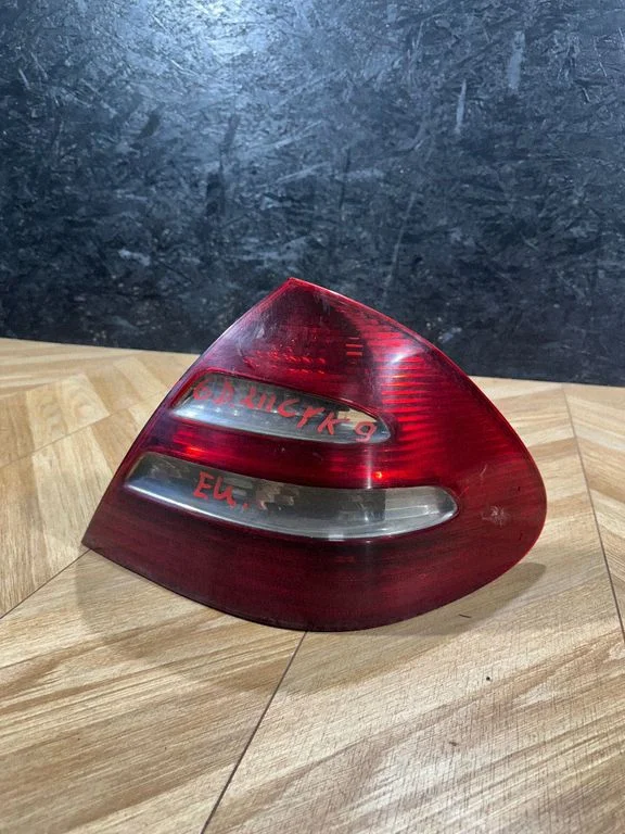 Rear/tail lights A2118200464