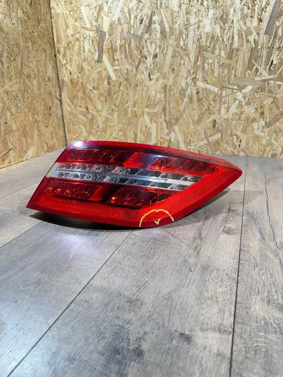 Rear/tail lights A2078200264